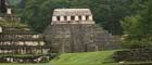  La zona arqueológica de Palenque ofrece al visitante interesante recorrido por un corredor ecológico