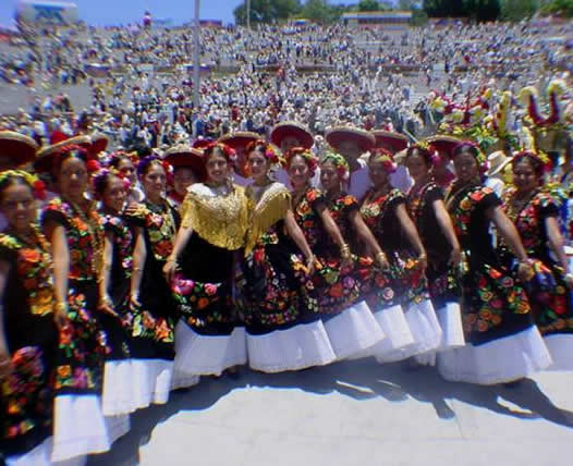  Bailes, música y cantos originarios de ocho regiones de Oaxaca en la próxima edición de “La Guelaguetza”